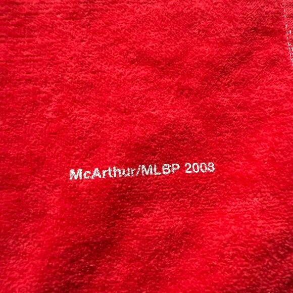 Philadelphia Phillies Fightin’ Phils Rally Towel Red McArthur 2008 - Picture 3 of 6
